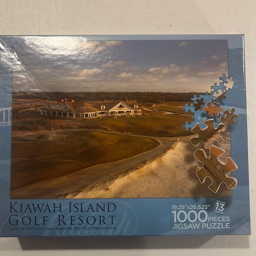 Kiawah island golf resort puzzle. 1000 piece. Ocean course clubhouse.